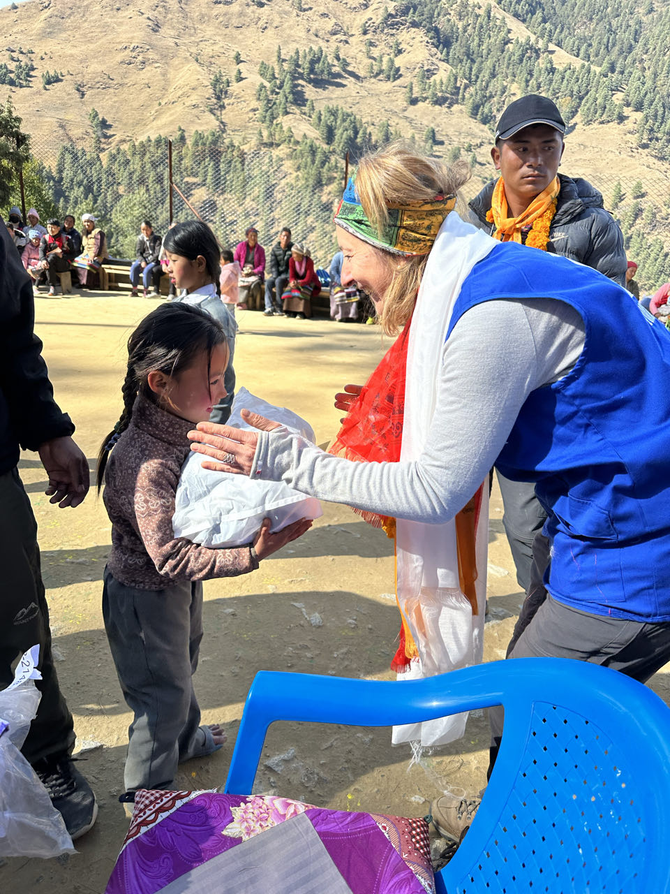 mission-2023-jour9-distribution-uniformes-Phera-5